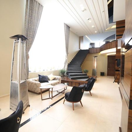 فندق صحارى الخليج Sahara Gulf Hotel Apartments Amman Eksteriør billede