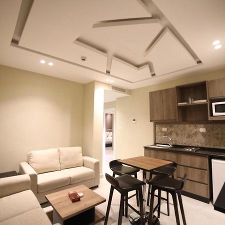 فندق صحارى الخليج Sahara Gulf Hotel Apartments Amman Eksteriør billede