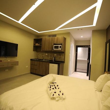 فندق صحارى الخليج Sahara Gulf Hotel Apartments Amman Eksteriør billede