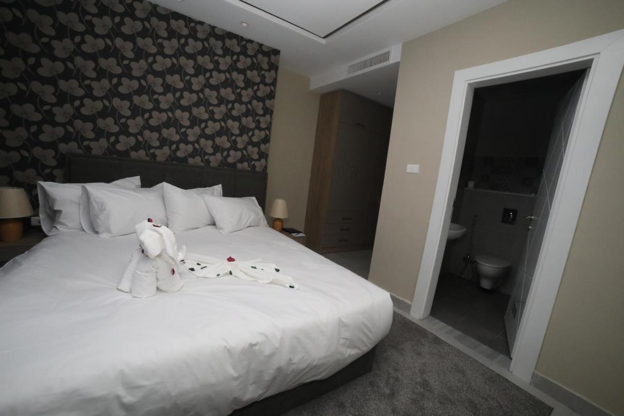 فندق صحارى الخليج Sahara Gulf Hotel Apartments Amman Eksteriør billede