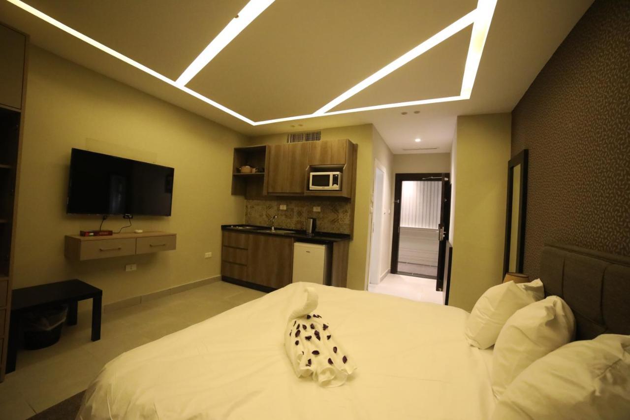 فندق صحارى الخليج Sahara Gulf Hotel Apartments Amman Eksteriør billede