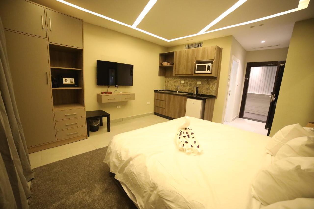 فندق صحارى الخليج Sahara Gulf Hotel Apartments Amman Eksteriør billede